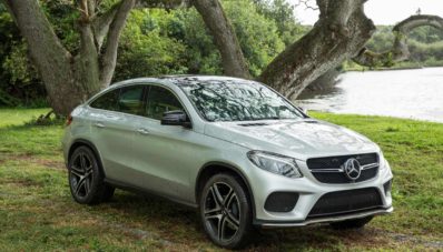 Mercedes-Benz GLE Coupe Jadi Bintang di Film Jurassic World, Tayang Bulan Depan di Bioskop! Mercedes-Benz GLE Coupe Jadi Bintang di Film Jurassic World, Tayang Bulan Depan di Bioskop!
