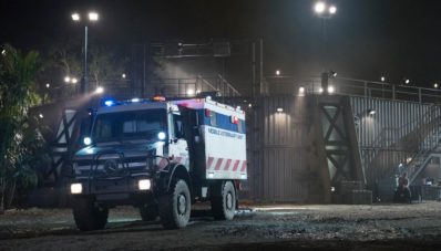 Mercedes-Benz GLE Coupe Jadi Bintang di Film Jurassic World, Tayang Bulan Depan di Bioskop! Mercedes-Benz GLE Coupe Jadi Bintang di Film Jurassic World, Tayang Bulan Depan di Bioskop!