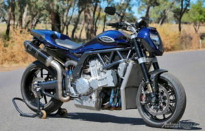 Ngeri, Superbike Australia Ini Bertenaga 334 HP Bermodalkan V8 Hasil Dua Mesin Yamaha R1 Ngeri, Superbike Australia Ini Bertenaga 334 HP Bermodalkan V8 Hasil Dua Mesin Yamaha R1