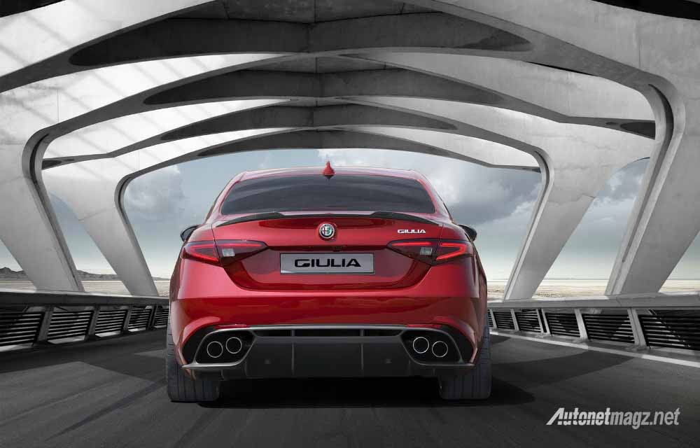 International, Alfa-Romeo-Giulia-launching-back: Alfa Romeo Giulia Muncul Ke Publik, Versi QV Bertenaga 510 HP