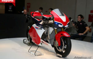 Honda RC213V-S Road Legal Bersiap Lepas Landas Honda RC213V-S Road Legal Bersiap Lepas Landas