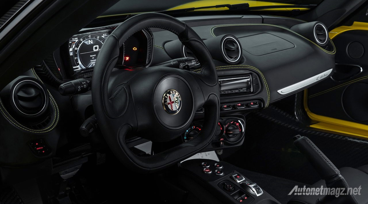 interior-Alfa-Romeo-4C