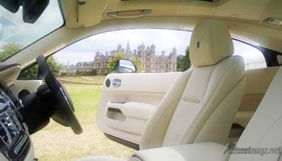 Acara Kumpul Rolls-Royce Terbesar Sedunia Berlangsung di Inggris Acara Kumpul Rolls-Royce Terbesar Sedunia Berlangsung di Inggris