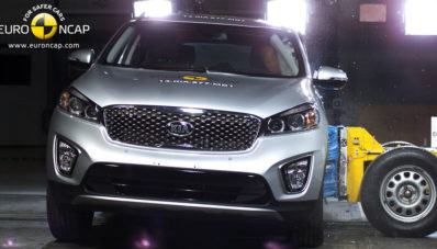 KIA Sorento 2015 Raih Skor Tes Tabrak ANCAP Tertinggi KIA Sorento 2015 Raih Skor Tes Tabrak ANCAP Tertinggi