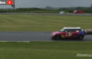 MINI Cooper Ini Bermesin Jet, Heboh atau Ceroboh? MINI Cooper Ini Bermesin Jet, Heboh atau Ceroboh?