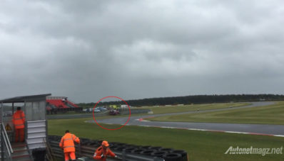 MINI Cooper Ini Bermesin Jet, Heboh atau Ceroboh? MINI Cooper Ini Bermesin Jet, Heboh atau Ceroboh?