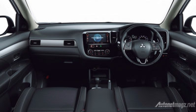 Mitsubishi Outlander Facelift Siap Tanding di Kandang Sendiri Mitsubishi Outlander Facelift Siap Tanding di Kandang Sendiri