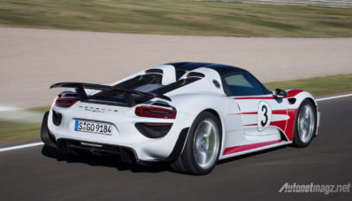 Supercar Hybrid Ramah Lingkungan Porsche 918 Spyder Sudah 