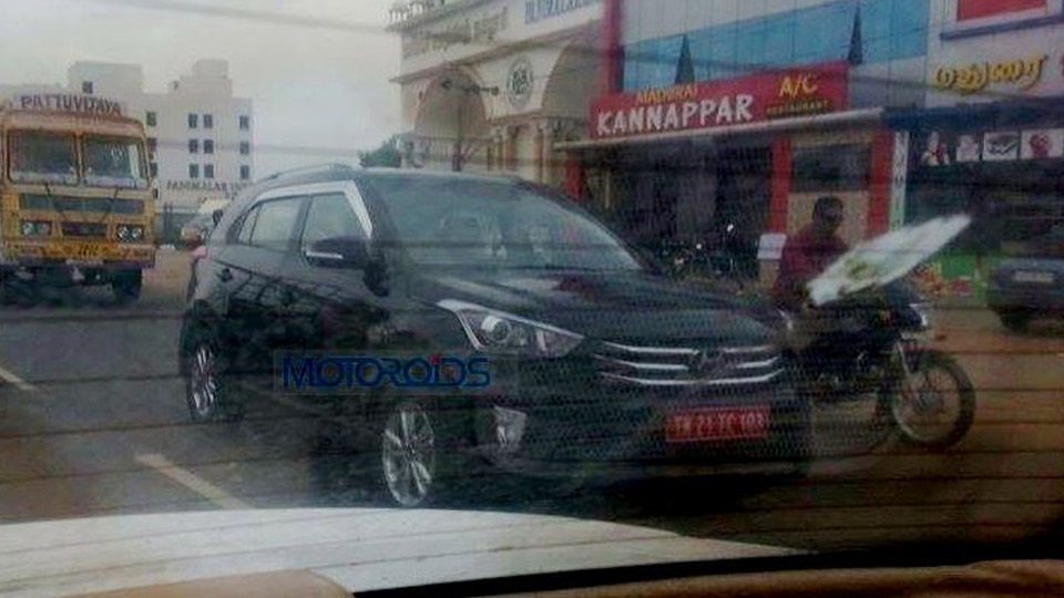 Berita, spy-shot-hyundai-creta: Small SUV Hyundai Creta Berkeliaran di Jalan Tanpa Penyamaran