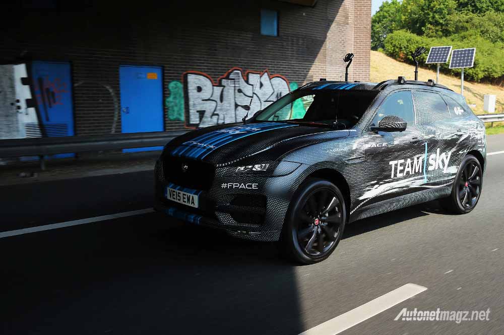 Berita, : Debut Pertama Jaguar F-Pace Sebagai Mobil Support Tour De France