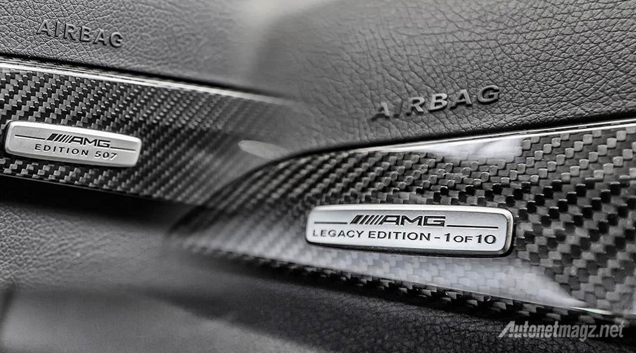 Berita, emblem-mercedes-benz-c63-amg-legacy-edition: Mercedes Benz C63 AMG Legacy Edition, Varian Spesial  Hanya 10 Unit Khusus Afrika Selatan