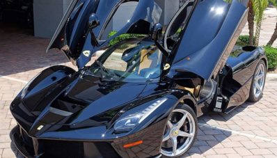 Gila, Harga Jual Ferrari LaFerrari Bekas Ini 4 Kali Lebih Mahal Dari Harga Barunya! Gila, Harga Jual Ferrari LaFerrari Bekas Ini 4 Kali Lebih Mahal Dari Harga Barunya!