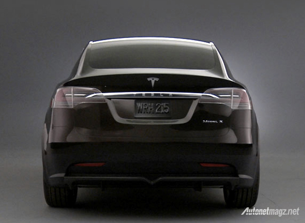 Berita, konsep-tesla-model-x-belakang-back: Tesla Model X Siap Menjadi Pundi-Pundi Uang Tesla Akhir Tahun 2015