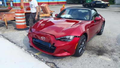Mazda Amerika Ganti MX-5 Pertama yang Kecelakaan Dengan Unit Baru Secara Gratis! Mazda Amerika Ganti MX-5 Pertama yang Kecelakaan Dengan Unit Baru Secara Gratis!