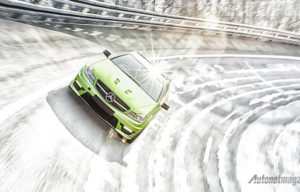 Mercedes Benz Patenkan Airbag Pilar A Pada Bodi Mobil