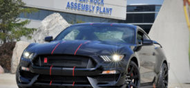 Ford-Mustang-Shelby-GT350-front