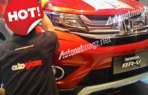 Ini Penampakan Jelas Honda BR-V Langsung Dari GIIAS 2015 Ini Penampakan Jelas Honda BR-V Langsung Dari GIIAS 2015