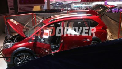 Ini Foto Bentuk Belakang dan Dashboard Honda BR-V Ini Foto Bentuk Belakang dan Dashboard Honda BR-V