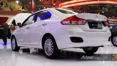 First Impression Review Suzuki Ciaz dari Gaikindo IIAS 2015