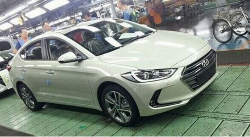Inilah Sosok Terbaru Hyundai Elantra 2017, Semakin Berkelas dan Tajam Inilah Sosok Terbaru Hyundai Elantra 2017, Semakin Berkelas dan Tajam
