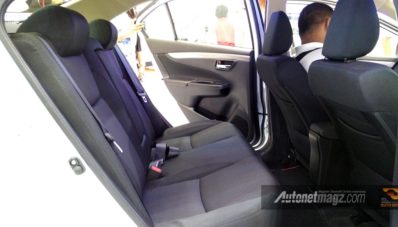 First Impression Review Suzuki Ciaz dari Gaikindo IIAS 2015