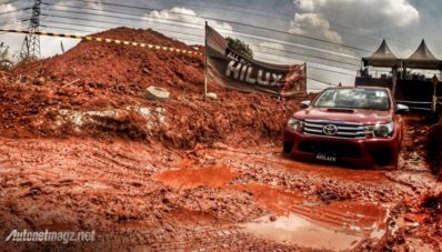 Toyota All New Hilux Hadir di GIIAS 2015, Paduan Kenyamanan dan Ketangguhan Toyota All New Hilux Hadir di GIIAS 2015, Paduan Kenyamanan dan Ketangguhan