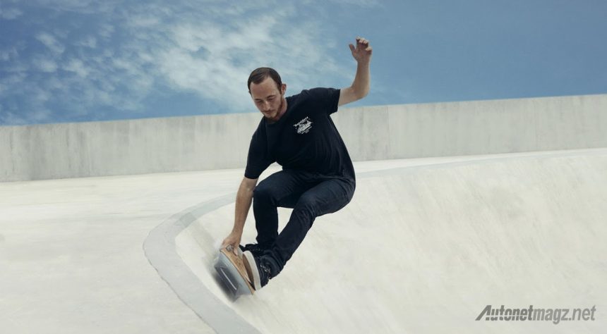 Hoverboard Lexus Rupanya Asli dan Bisa Diajak Beraksi, Tertarik?