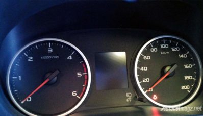 First Impression Review All New Mitsubishi Triton 2015 with Video