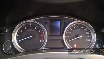 First Impression Review Suzuki Ciaz dari Gaikindo IIAS 2015