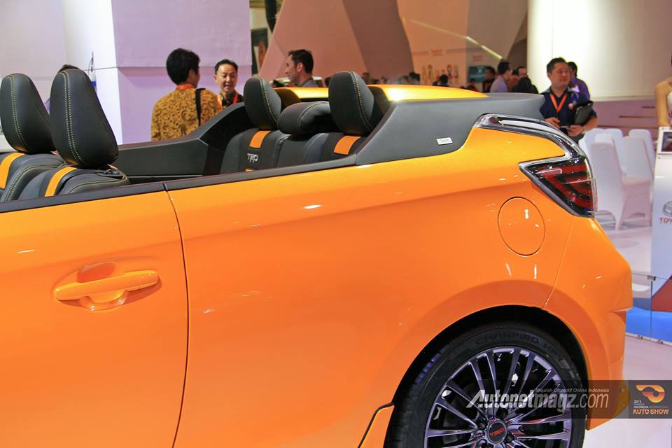 Berita, toyota-yaris-legian-convertible: Toyota Yaris Legian Concept, Yaris Tanpa Atap Terinspirasi Pesona Wisata Pulau Bali