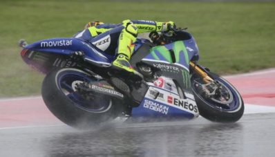 Hasil Race MotoGP Silverstone Inggris 2015, Wet Race Dramatis Rossi! Hasil Race MotoGP Silverstone Inggris 2015, Wet Race Dramatis Rossi!