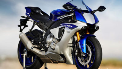 Yamaha R1 dan Yamaha R1M Positif Meluncur Saat GIIAS 2015, Sedang Di Ujicoba Di Sentul Yamaha R1 dan Yamaha R1M Positif Meluncur Saat GIIAS 2015, Sedang Di Ujicoba Di Sentul