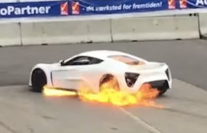 Waduh, Supercar Zenvo ST1 Mendadak Terbakar Saat Parade di Denmark! Waduh, Supercar Zenvo ST1 Mendadak Terbakar Saat Parade di Denmark!