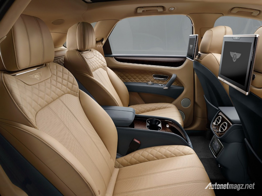 Bentley, Bentley-Bentayga-kursi-kedua: Inilah Sosok Luxury SUV Bentley Bentayga, Bakal Jadi SUV Termahal di Dunia!