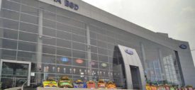 Bagus Susanto Managing Director Ford Motor Indonesia meresmikan dealer Nusantara Ford BSD