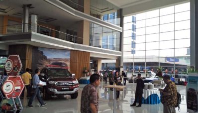 Ford Indonesia Membuka Sembilan Dealer Baru Dengan Standar Global Ford Ford Indonesia Membuka Sembilan Dealer Baru Dengan Standar Global Ford