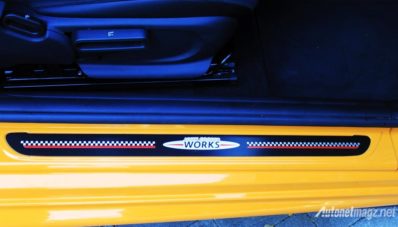 First Impression Review MINI Cooper JCW : Exciting British Pocket Rocket!