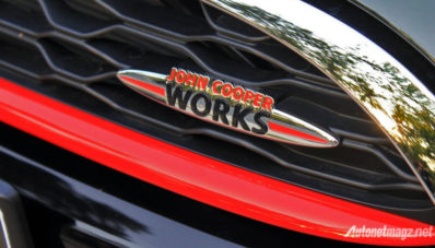 First Impression Review MINI Cooper JCW : Exciting British Pocket Rocket!