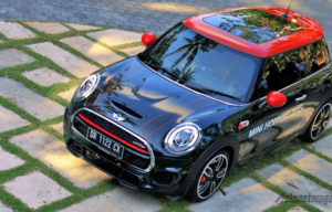 First Impression Review MINI Cooper JCW : Exciting British Pocket Rocket! First Impression Review MINI Cooper JCW : Exciting British Pocket Rocket!