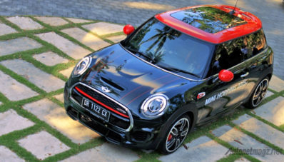 First Impression Review MINI Cooper JCW : Exciting British Pocket Rocket!
