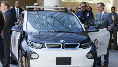 Wow, Kepolisian Los Angeles Dapatkan BMW i3 dan Tesla Model S Sebagai Pasukan Baru! Wow, Kepolisian Los Angeles Dapatkan BMW i3 dan Tesla Model S Sebagai Pasukan Baru!
