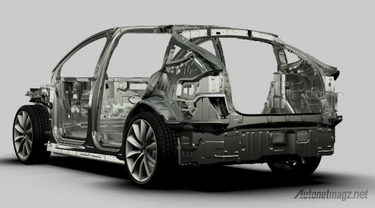 Berita, sasis-tesla-model-x: Tesla Model X Diperkenalkan, 0-100 Kpj Hanya 3.2 Detik dan Dapat Jalan Sejauh 413 km