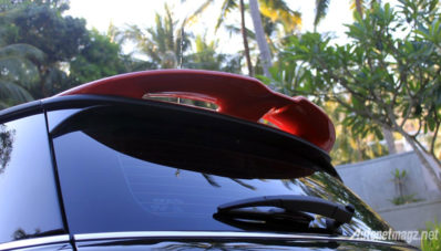 First Impression Review MINI Cooper JCW : Exciting British Pocket Rocket!