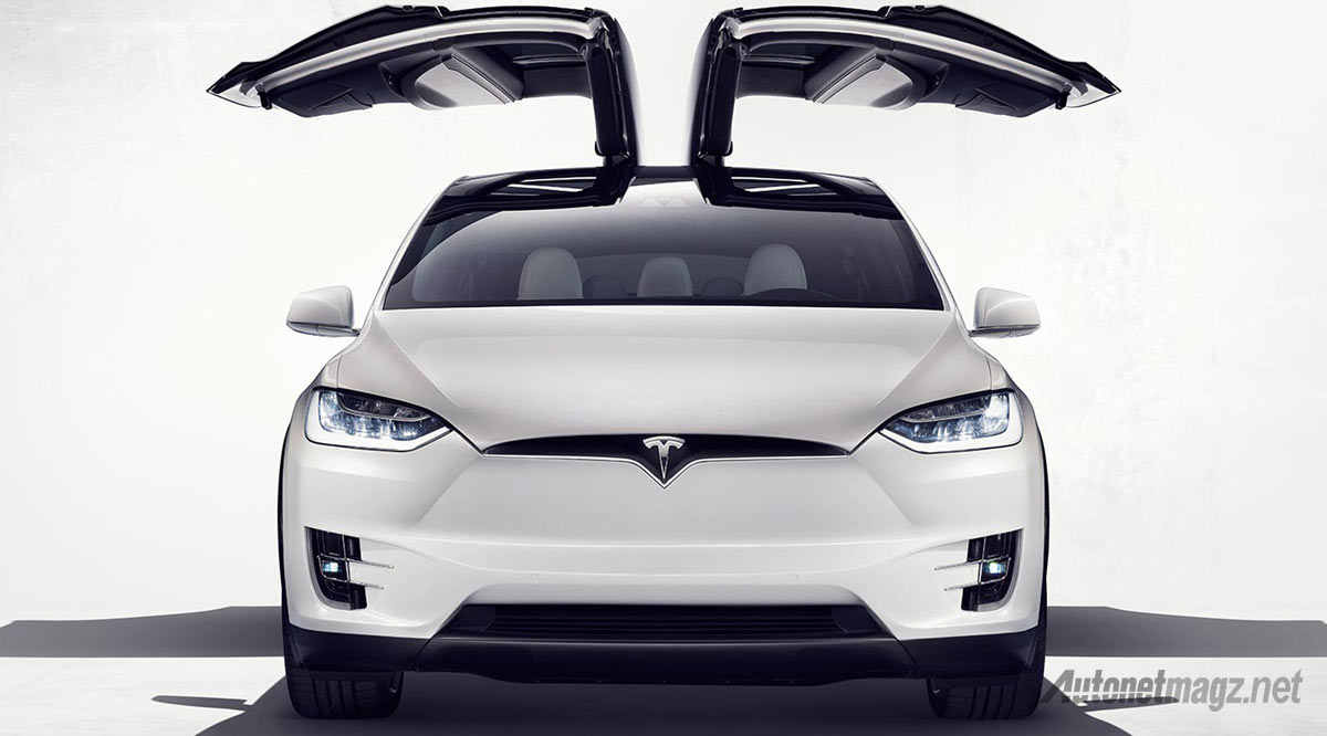 Berita, tesla-model-x-front: Tesla Model X Diperkenalkan, 0-100 Kpj Hanya 3.2 Detik dan Dapat Jalan Sejauh 413 km