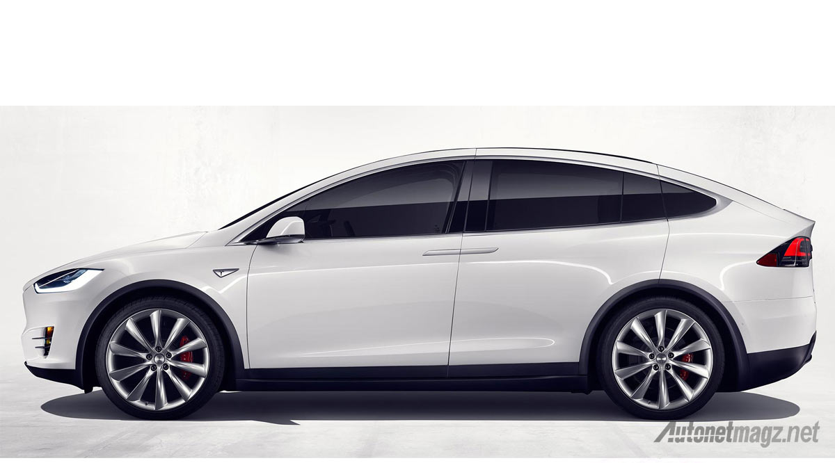 Berita, tesla-model-x-side: Tesla Model X Diperkenalkan, 0-100 Kpj Hanya 3.2 Detik dan Dapat Jalan Sejauh 413 km