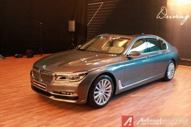 2016-BMW-7-Series-Front