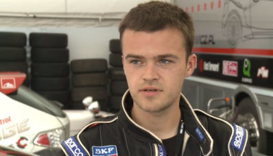 Meski Anggota Gerak Tubuhnya Tidak Berfungsi Normal, Kedua Orang Ini Bisa Jadi Drifter! Meski Anggota Gerak Tubuhnya Tidak Berfungsi Normal, Kedua Orang Ini Bisa Jadi Drifter!