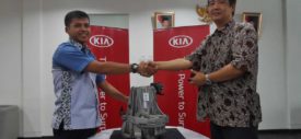 Kunjungan industri SMK Darussalam Cilacap ke KIA Indonesia
