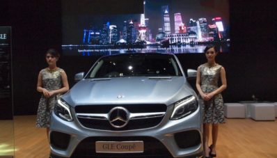 Bintang Film Jurassic World Kini Mengaspal di Indonesia, Sambutlah Mercedes Benz GLE Coupe! Bintang Film Jurassic World Kini Mengaspal di Indonesia, Sambutlah Mercedes Benz GLE Coupe!