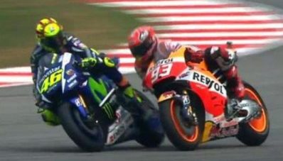 Mendalami Insiden MotoGP Sepang 2015 Marquez vs Rossi, Siapa Yang Salah? Mendalami Insiden MotoGP Sepang 2015 Marquez vs Rossi, Siapa Yang Salah?